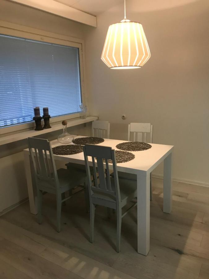 Tyylikaes Rivitaloasunto Lohjalla 外观 照片
